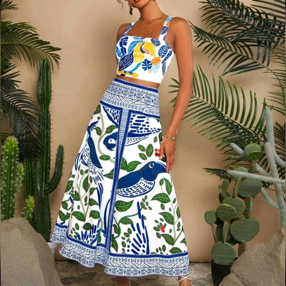 Dresses & Skirts - Floral Blue and White Skirt